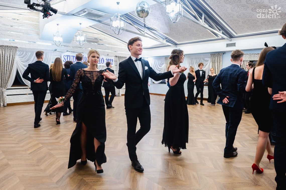 Studniówki 2022: Katolickie Liceum Ogólnokształcące Studniówki 2022: Katolickie Liceum Ogólnokształcące