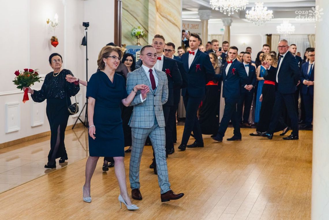 Studniówki 2022: ZDZ w Radomiu