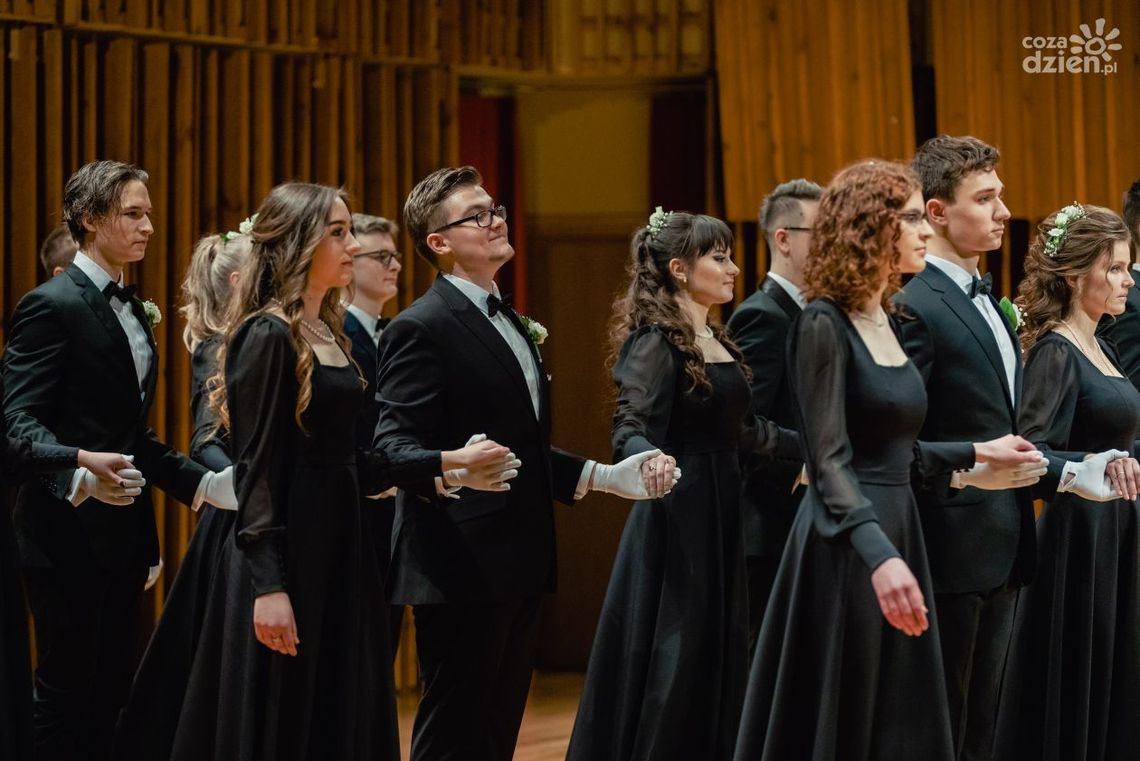 Studniówki 2022: Zespół Szkół Muzycznych im. Oskara Kolberga w Radomiu
