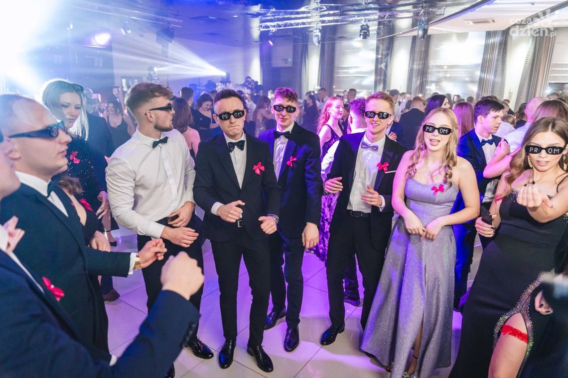 Studniówki 2024: Zespół Szkół Ekonomicznych w Radomiu [WIDEO]