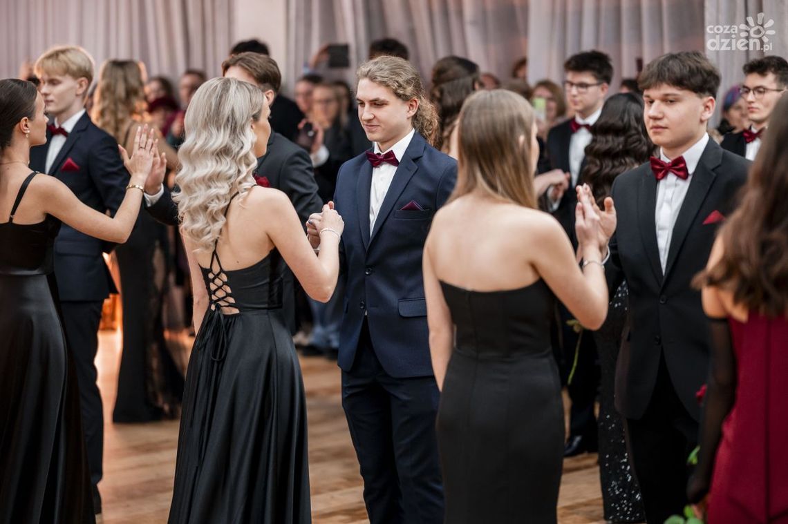 Studniówki 2025. Liceum Ogólnokształcące im. Mikołaja Kopernika w Iłży [FOTO/WIDEO]