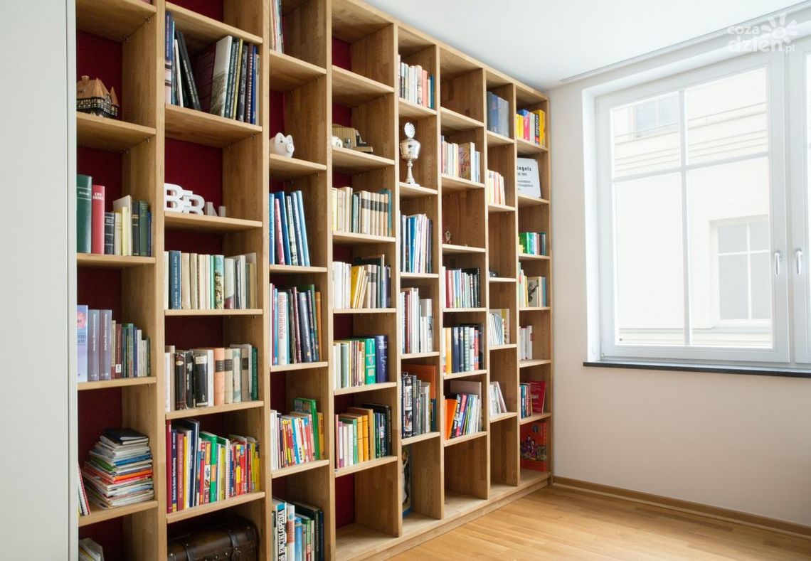 Stylowe regały na książki