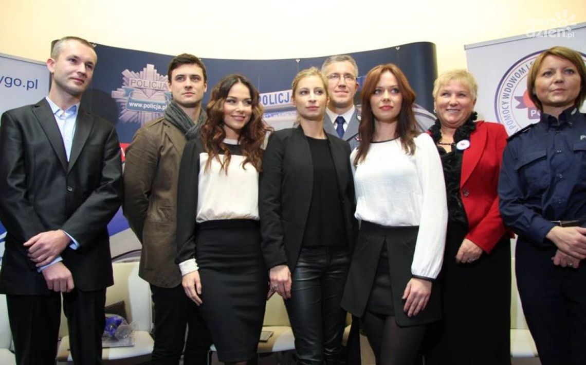 Sukces charytatywnego kalendarza mazowieckiej policji!