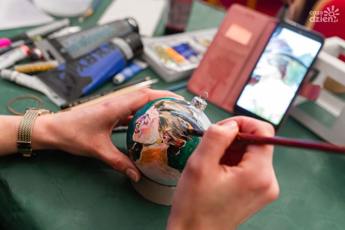 Sukces licytacji bombek Sukces licytacji bombek