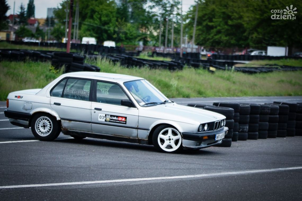 Superoes z okazji Święta Niepodległości