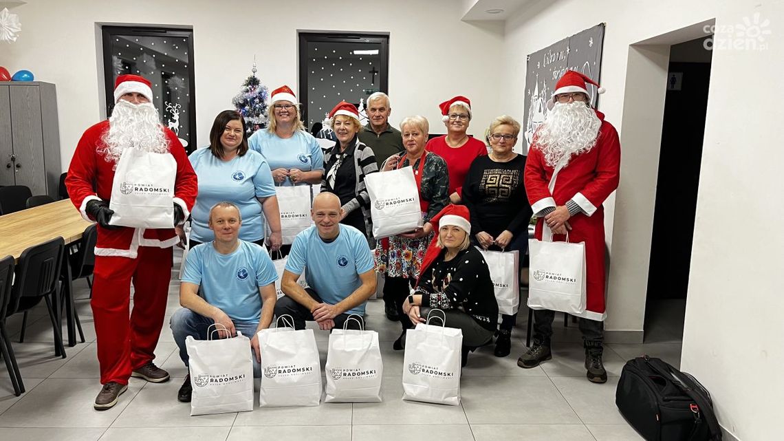 Świąteczne paczki dla dzieci z gminy Kowala Świąteczne paczki dla dzieci z gminy Kowala