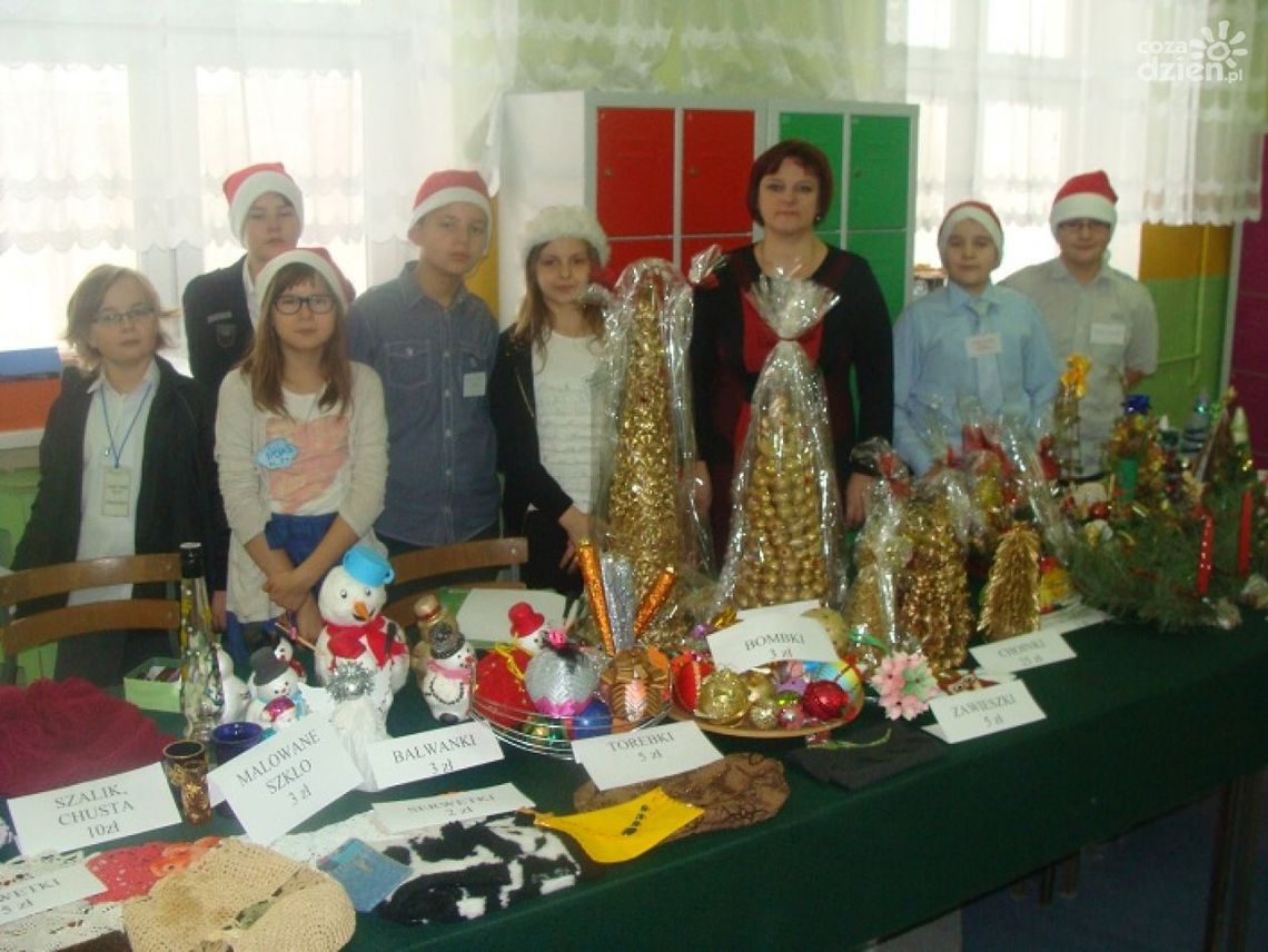 Świąteczny Kiermasz w PSP 28 Świąteczny Kiermasz w PSP 28