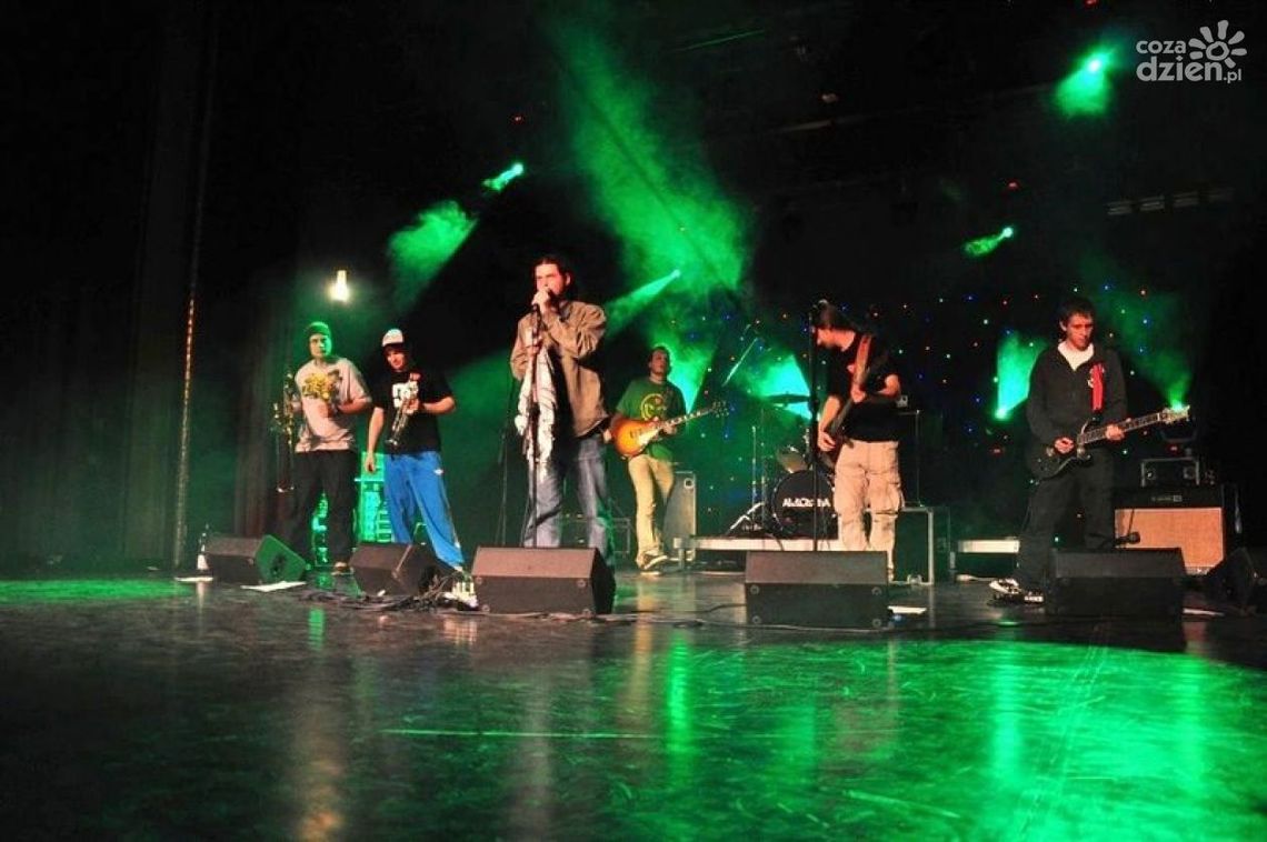 Świąteczny koncert zespołu Alicetea w klubie Katakumby