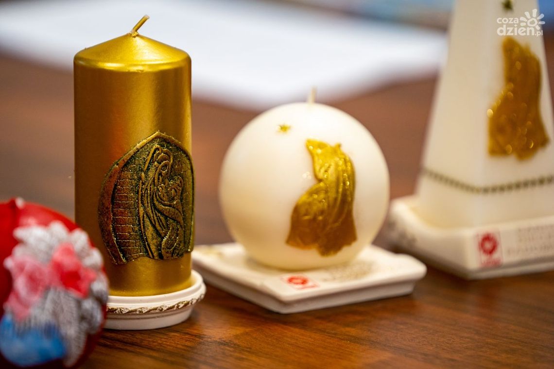 Świeca dająca nadzieję