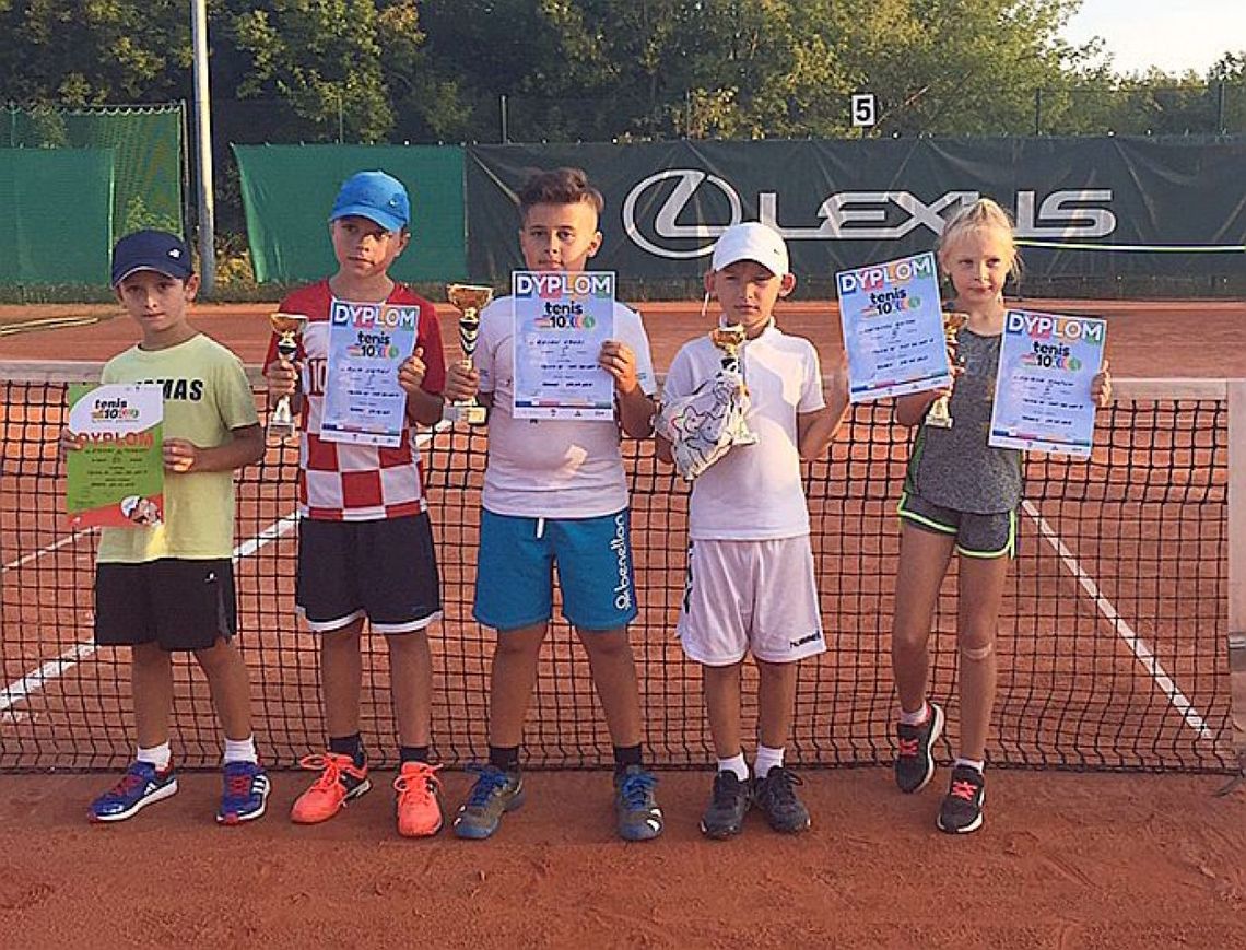 Świetny występ młodych tenisistów RKT Return Radom