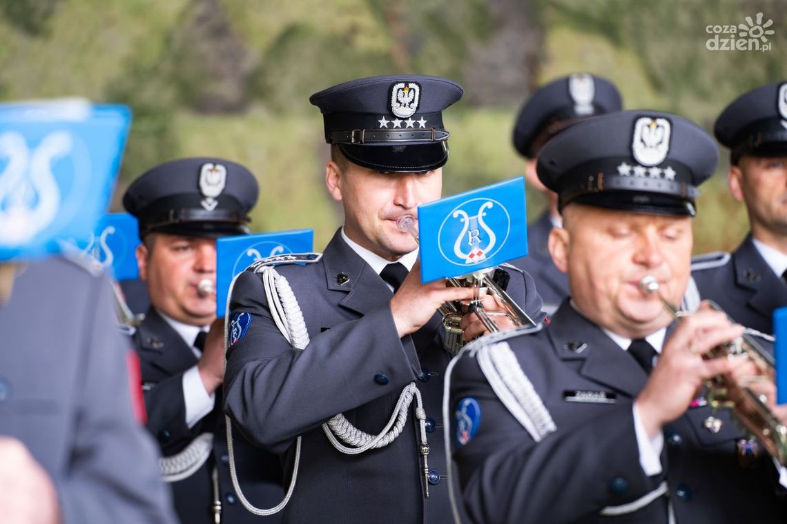Święto 42. Bazy Lotnictwa Szkolnego Święto 42. Bazy Lotnictwa Szkolnego