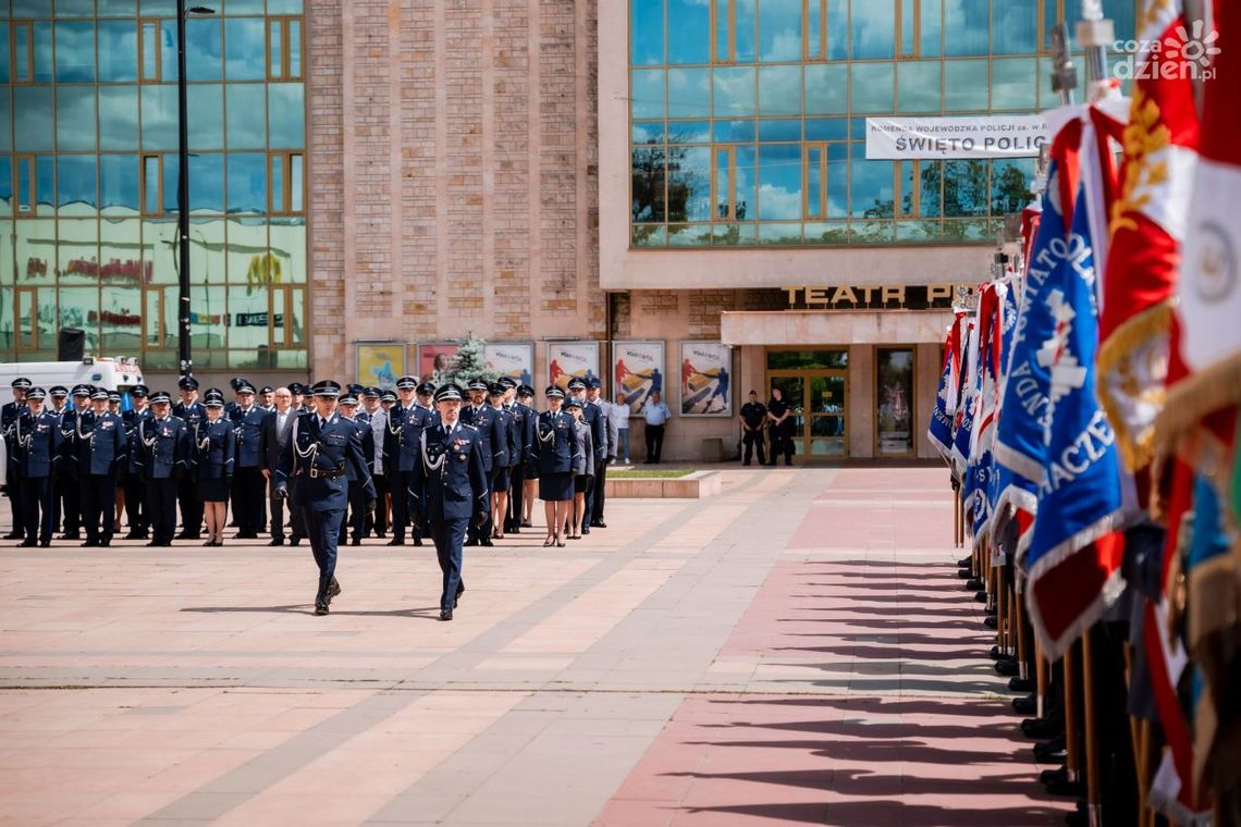 Świętują policjanci Świętują policjanci