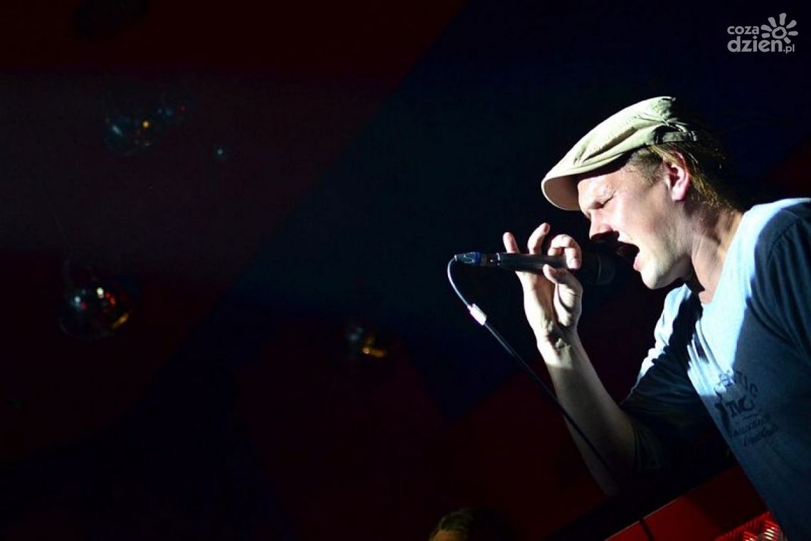 Swobodnie i folkowo Swobodnie i folkowo