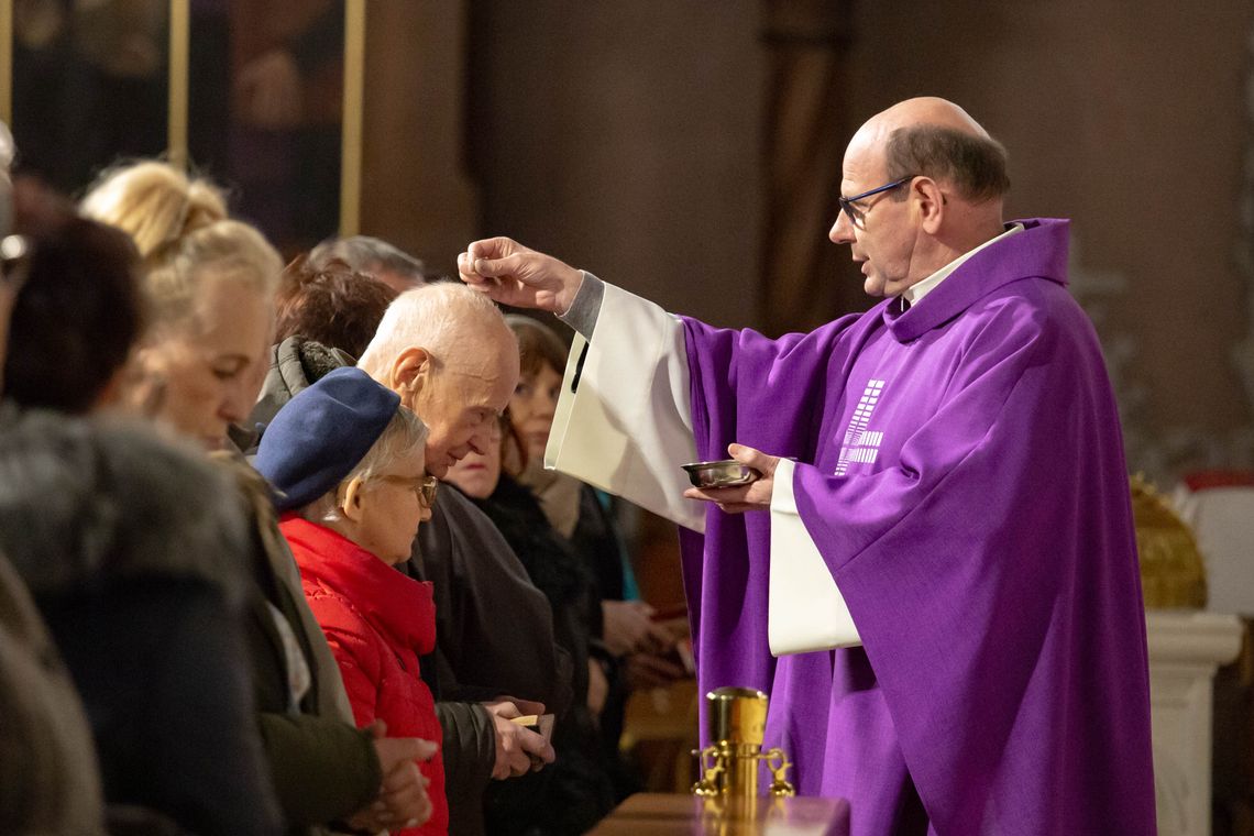 Symbol pokuty i liczba 40. Co wiadomo na temat Środy Popielcowej?