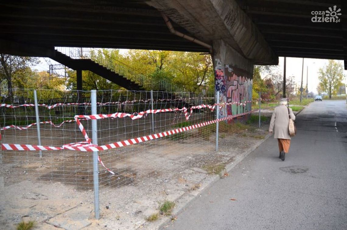Sypie się wiadukt na ulicy Żeromskiego!