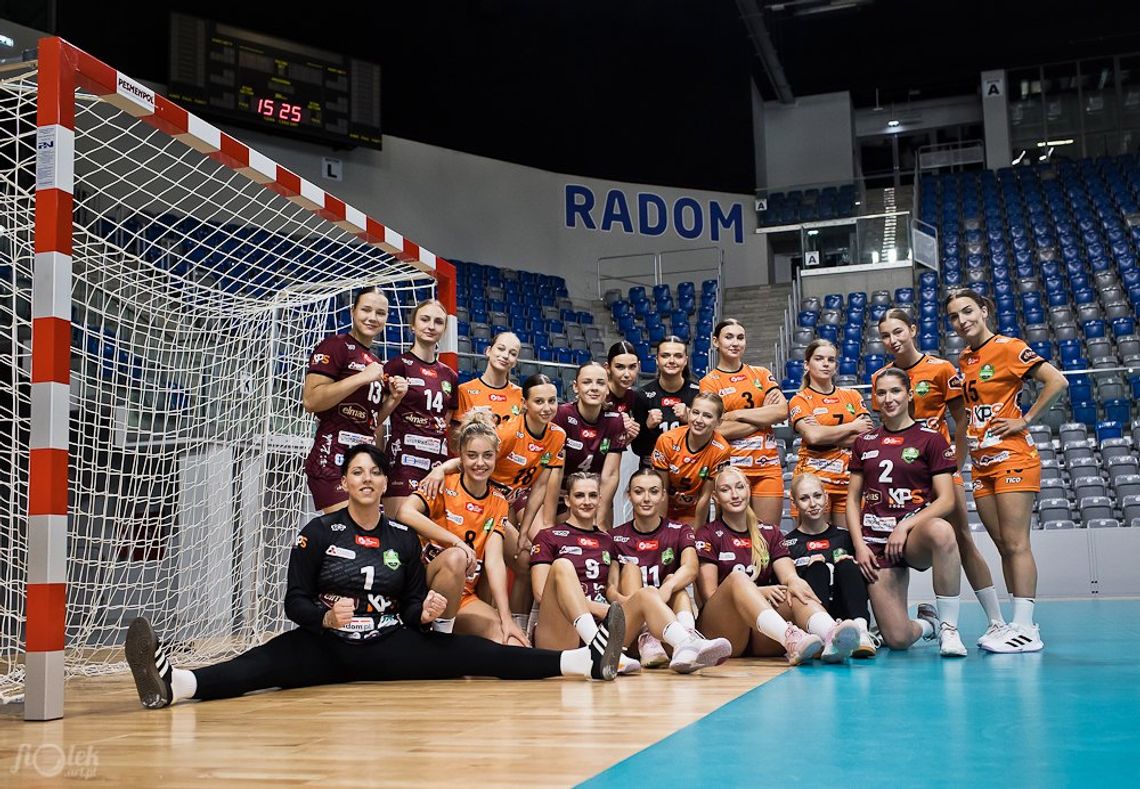 Elmas-KPS APR-u Radom przenosi się do Radomskiego Centrum Sportu! Pierwszy mecz już w sobotę Elmas-KPS APR-u Radom przenosi się do Radomskiego Centrum Sportu! Pierwszy mecz już w sobotę