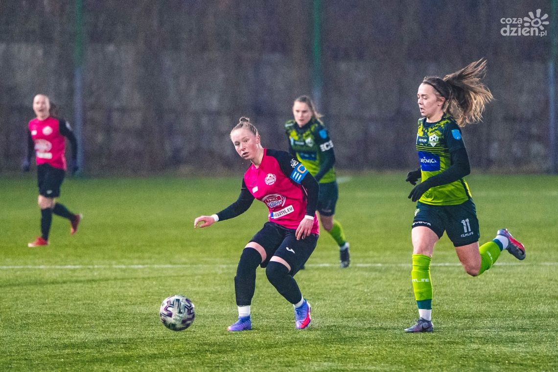Sześć goli i remis w hicie kolejki! Piłkarki HydroTrucku powalczyły na wyjeździe