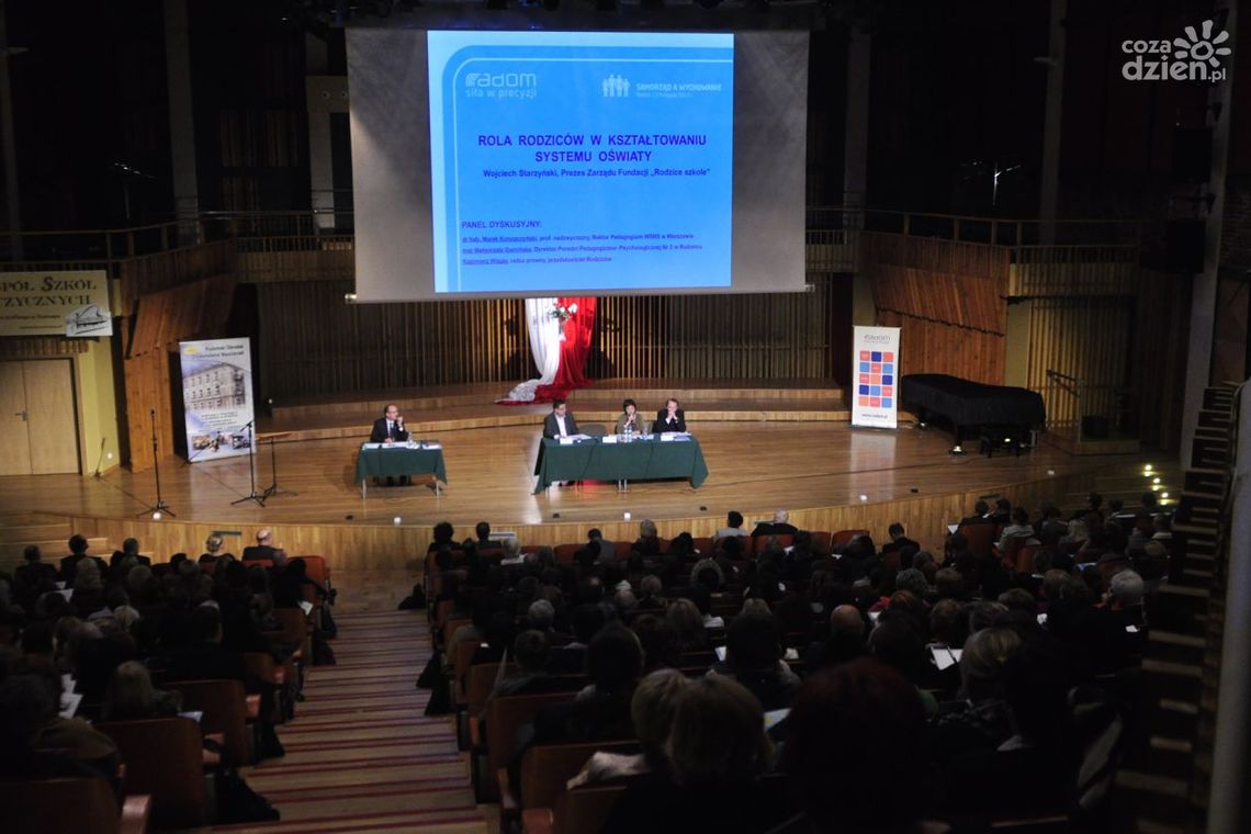 Szkoła ma wychowywać? To hipokryzja!