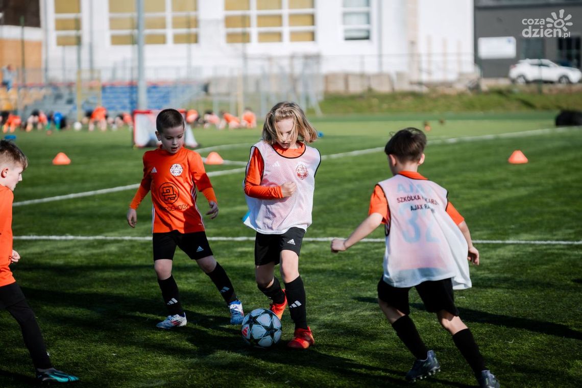 Szkółka Piłkarska Ajax Radom kontynuuje obchody 10-lecia. W niedzielę druga edycja turnieju