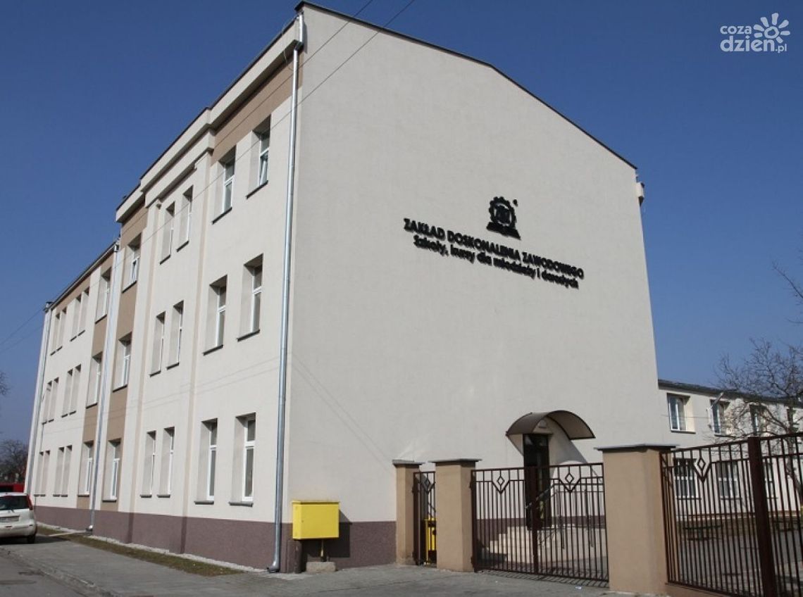 Szkoły Zakładu Doskonalenia Zawodowego Szkoły Zakładu Doskonalenia Zawodowego