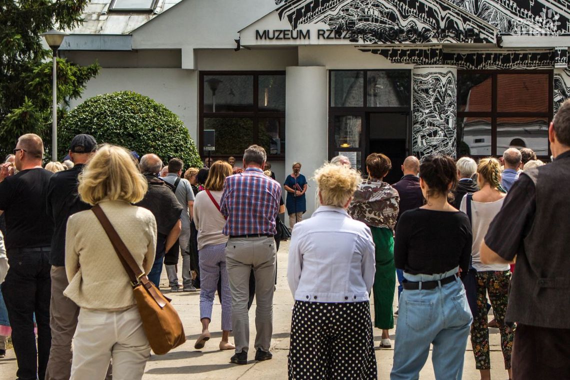 Sztuka i życie Abakanowiczowej