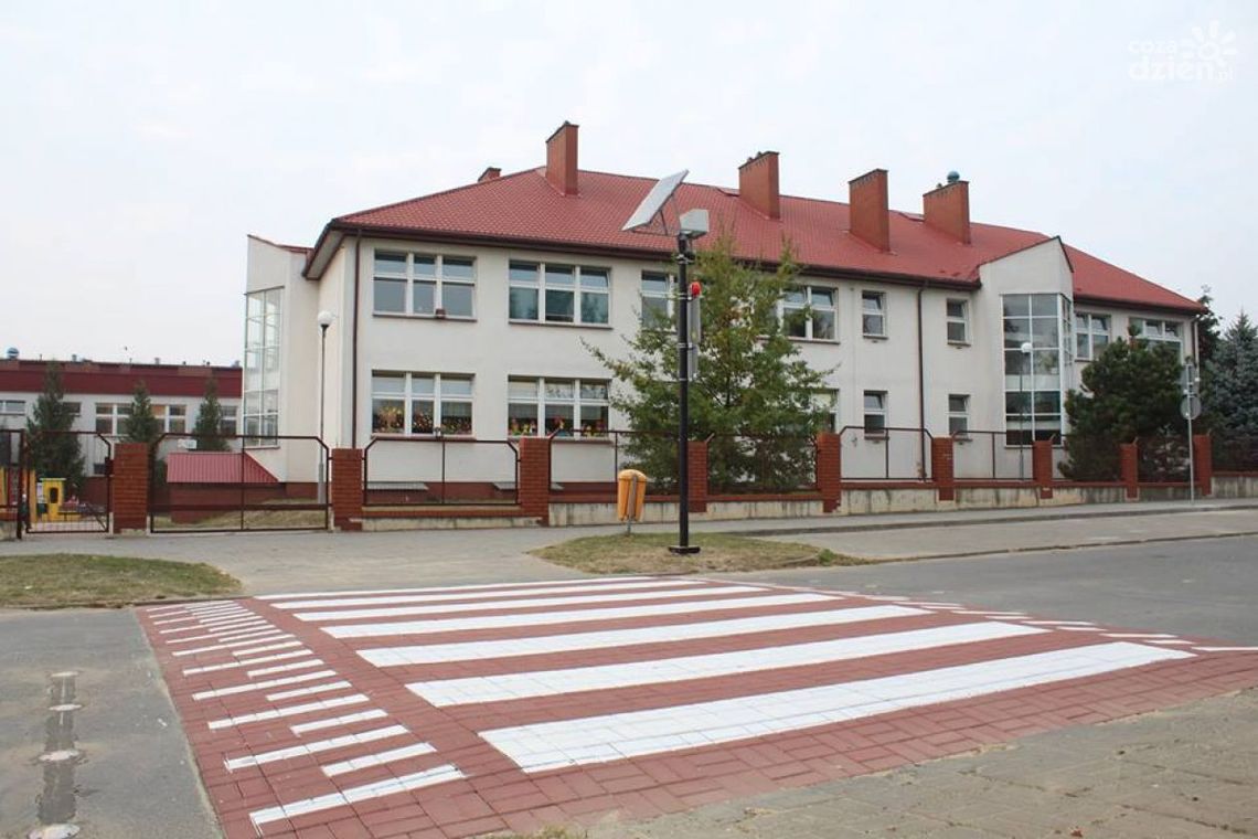 Szydłowiec. Bezpieczne przejścia już gotowe Szydłowiec. Bezpieczne przejścia już gotowe