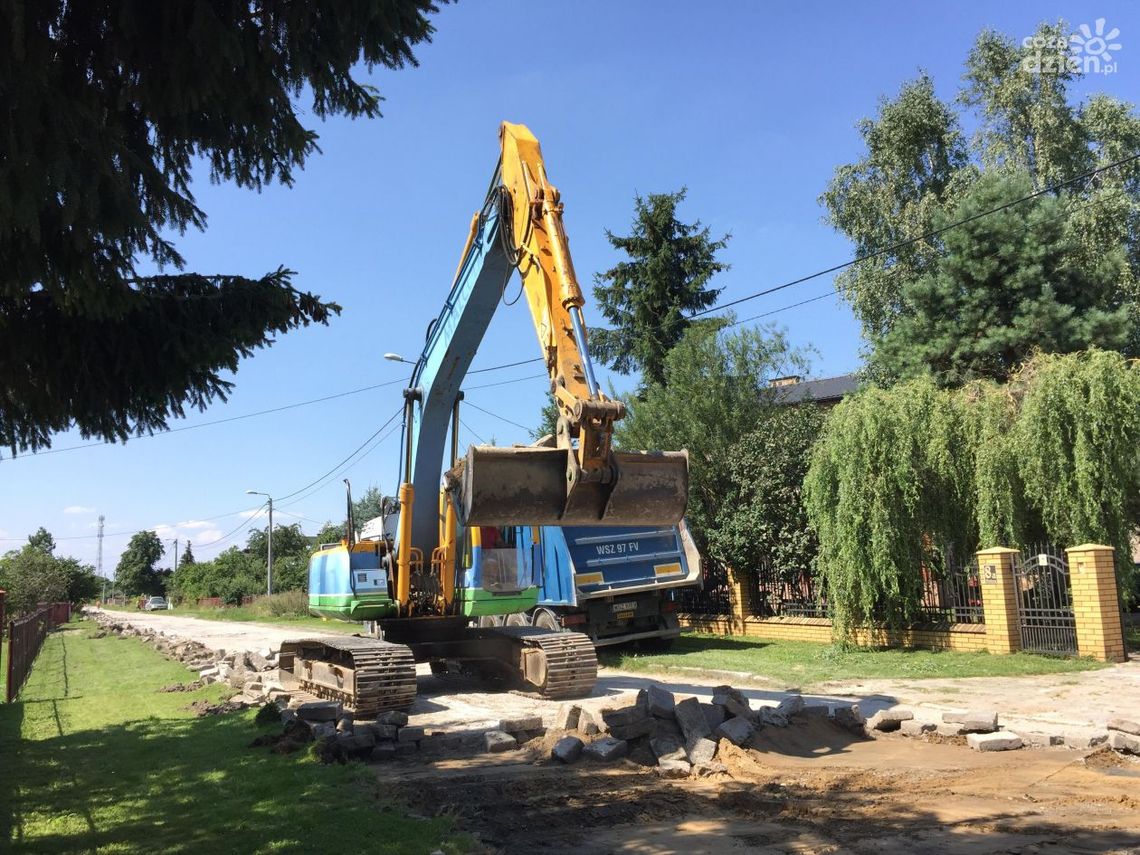 Szydłowiec. Budowa ul. Polnej rozpoczęta Szydłowiec. Budowa ul. Polnej rozpoczęta