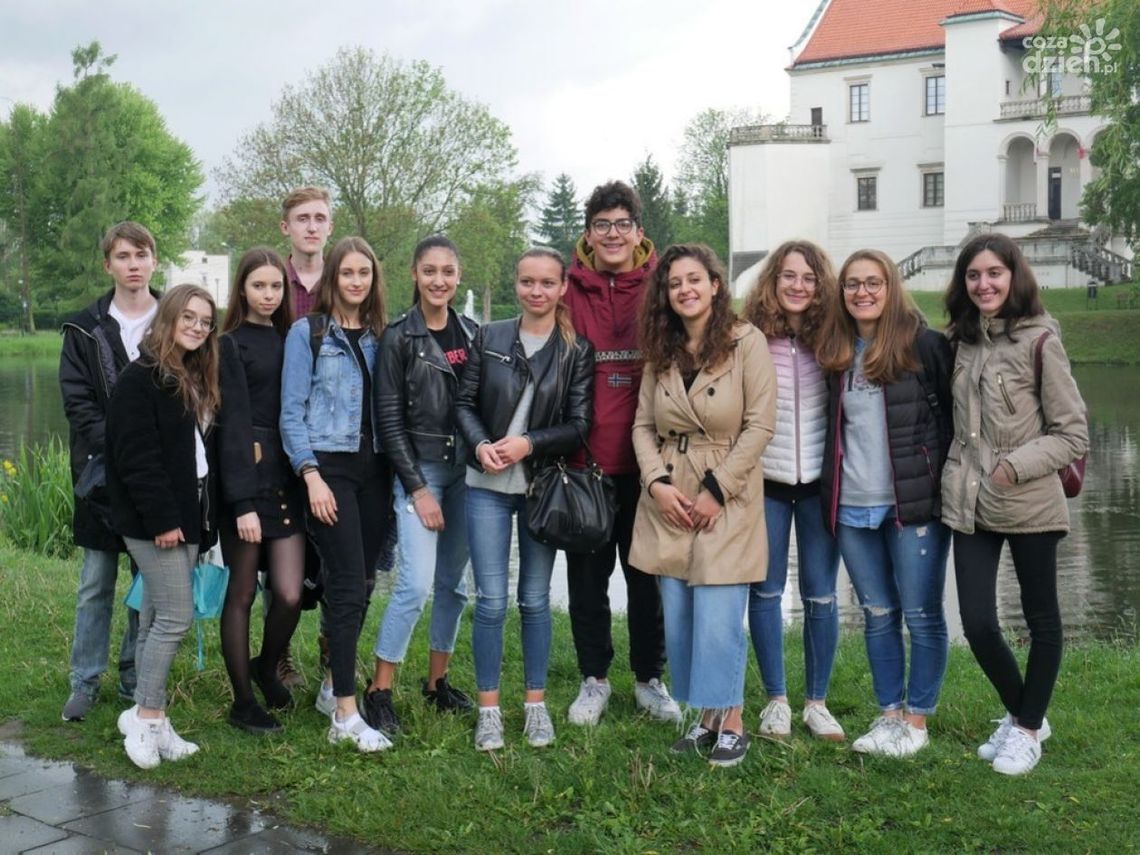 Szydłowiec. Liceum z 75 letnią historią i tradycją Szydłowiec. Liceum z 75 letnią historią i tradycją