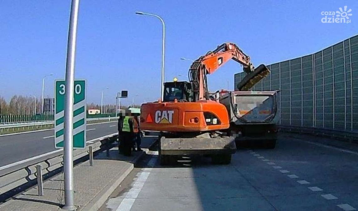 Szydłowiec. Niszczyli okoliczne drogi jadąc na budowę nowej