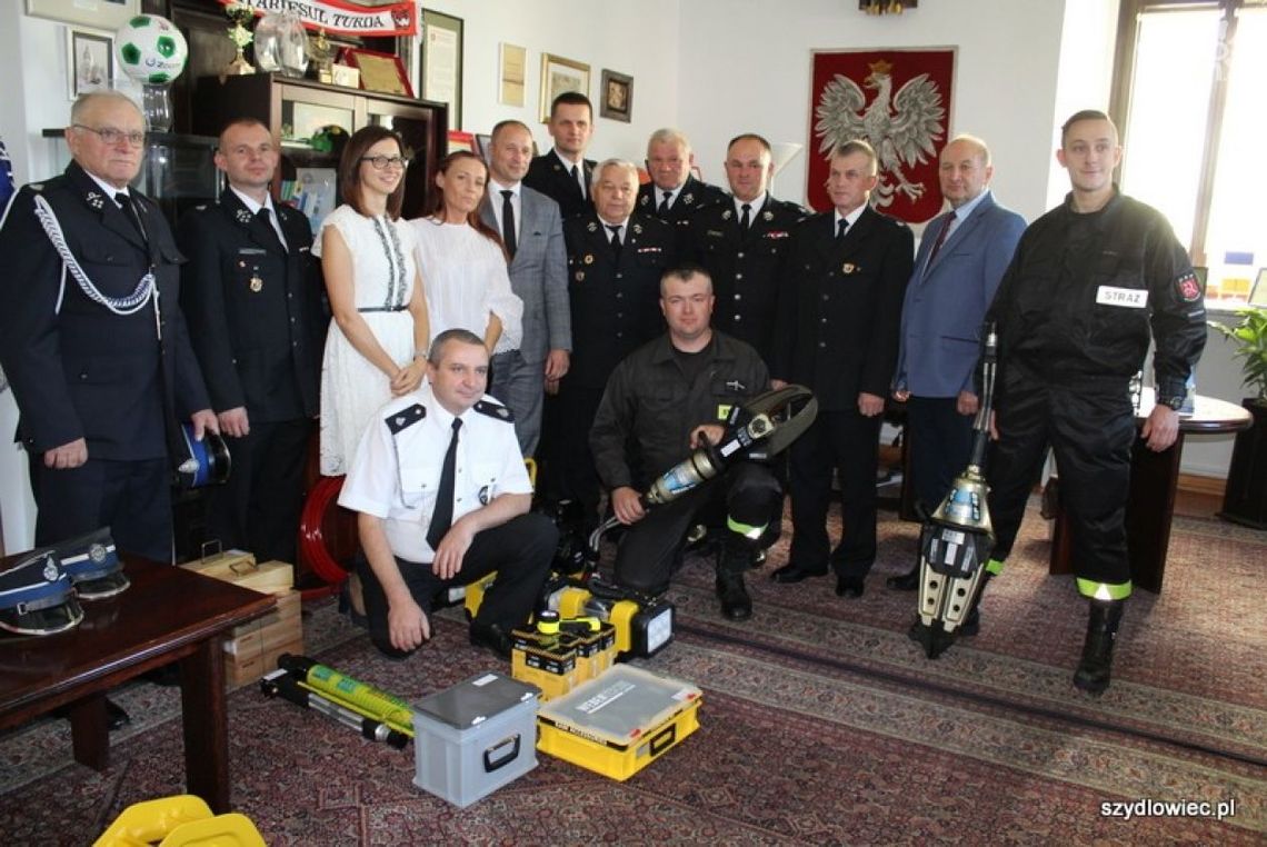 Szydłowiec. Nowy sprzęt dla strażaków Szydłowiec. Nowy sprzęt dla strażaków