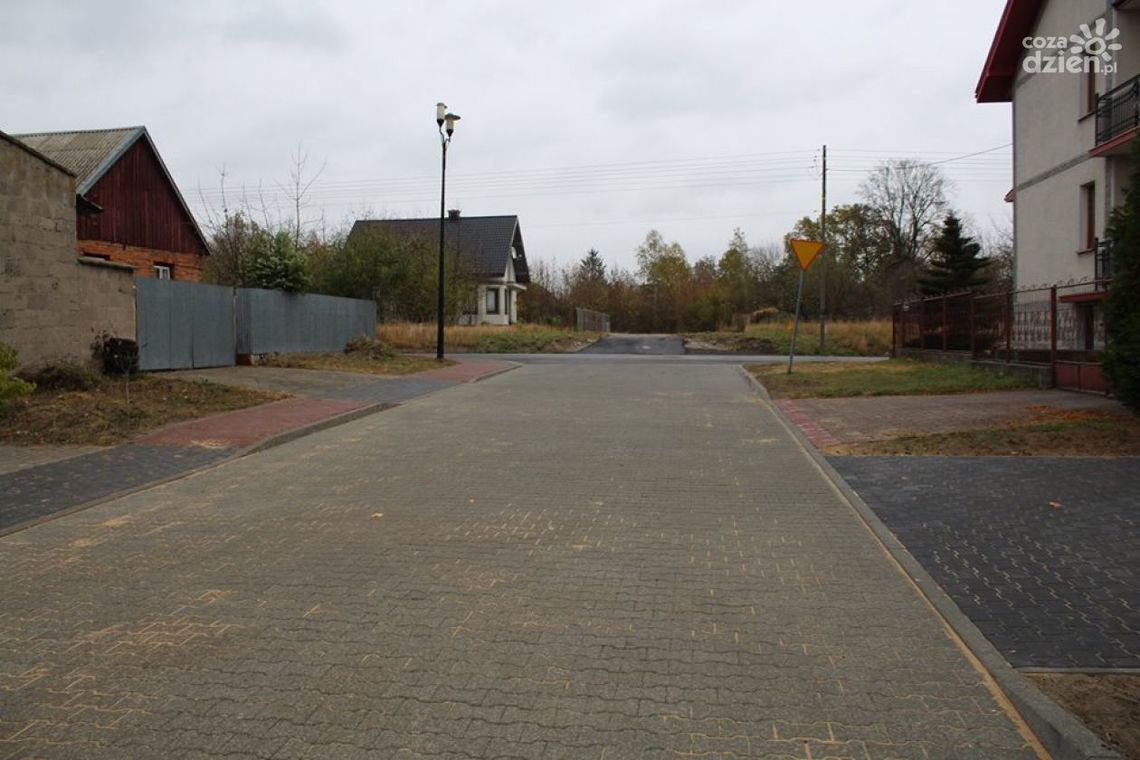 Szydłowiec. Odebrano przebudowaną ulicę Szydłowiec. Odebrano przebudowaną ulicę
