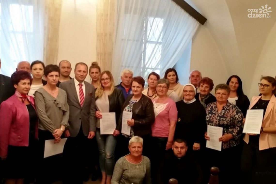 Szydłowiec. Organizacje pozarządowe otrzymały wsparcie Szydłowiec. Organizacje pozarządowe otrzymały wsparcie
