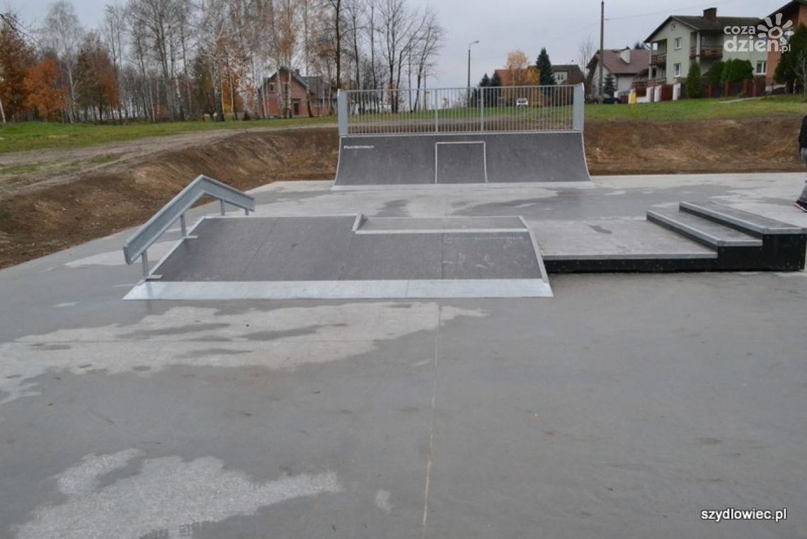 Szydłowiec. Skatepark po odbiorach