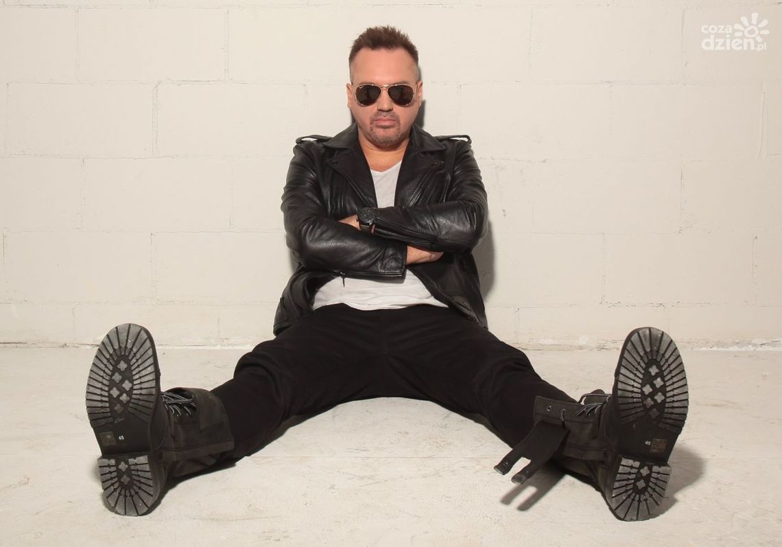 Szymon Wydra & Carpe Diem - premiera nowej piosenki "Płyń" Szymon Wydra & Carpe Diem - premiera nowej piosenki "Płyń"