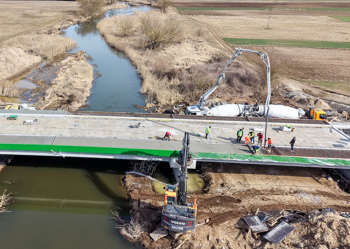 Tak powstaje nowy most na Radomce! Wideo i zdjęcia z drona Tak powstaje nowy most na Radomce! Wideo i zdjęcia z drona