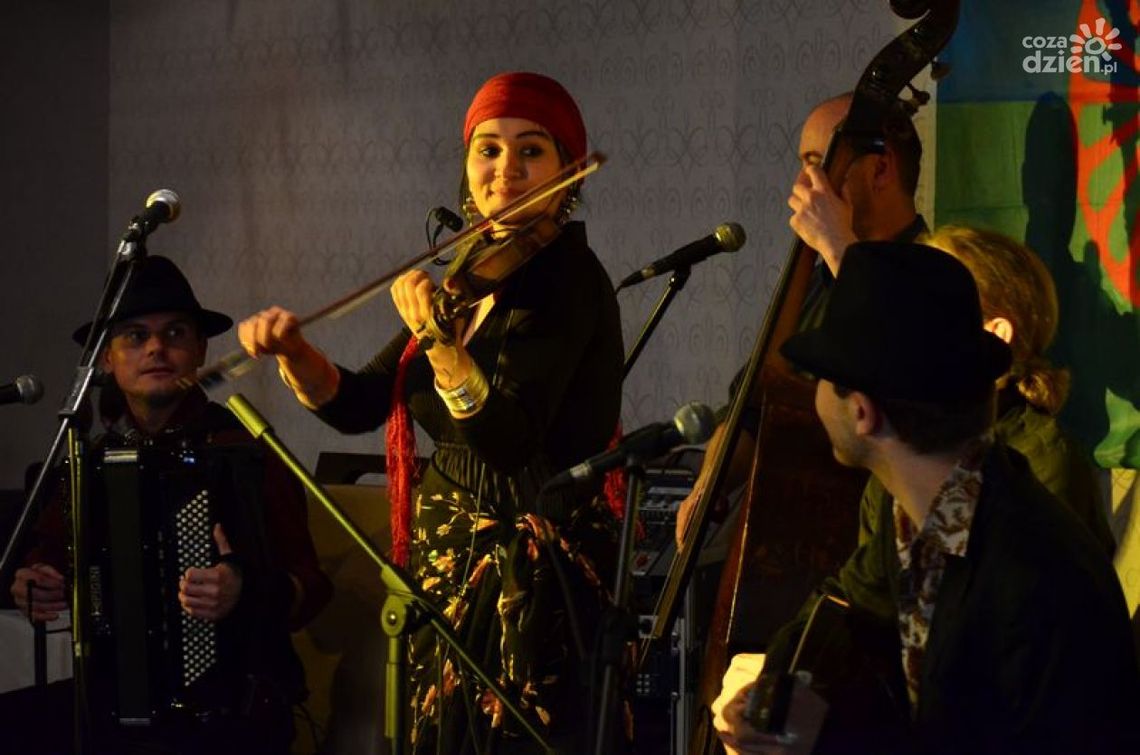 Tak świętowali Romowie Tak świętowali Romowie