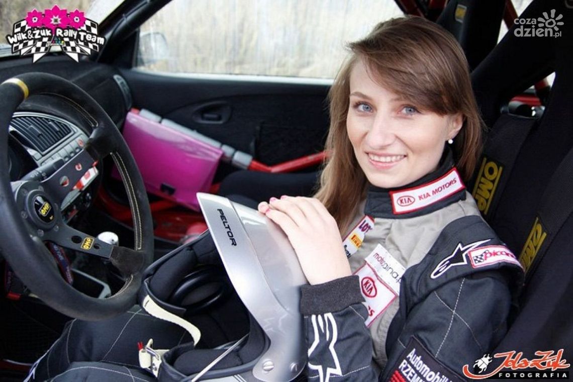 Taksówkarka, sędzia piłki nożnej, rajdowiec...