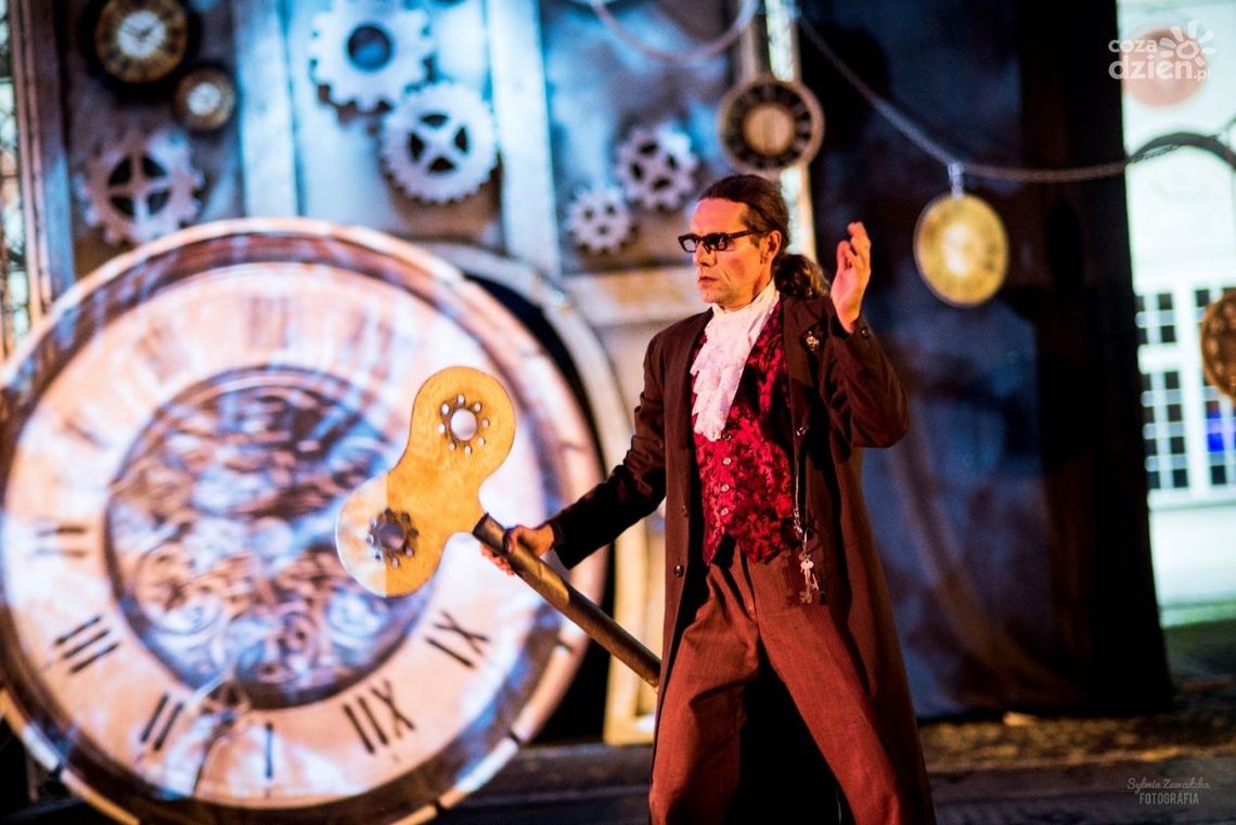 Teatr Akt w ramach Ulicy Teatralnej Teatr Akt w ramach Ulicy Teatralnej