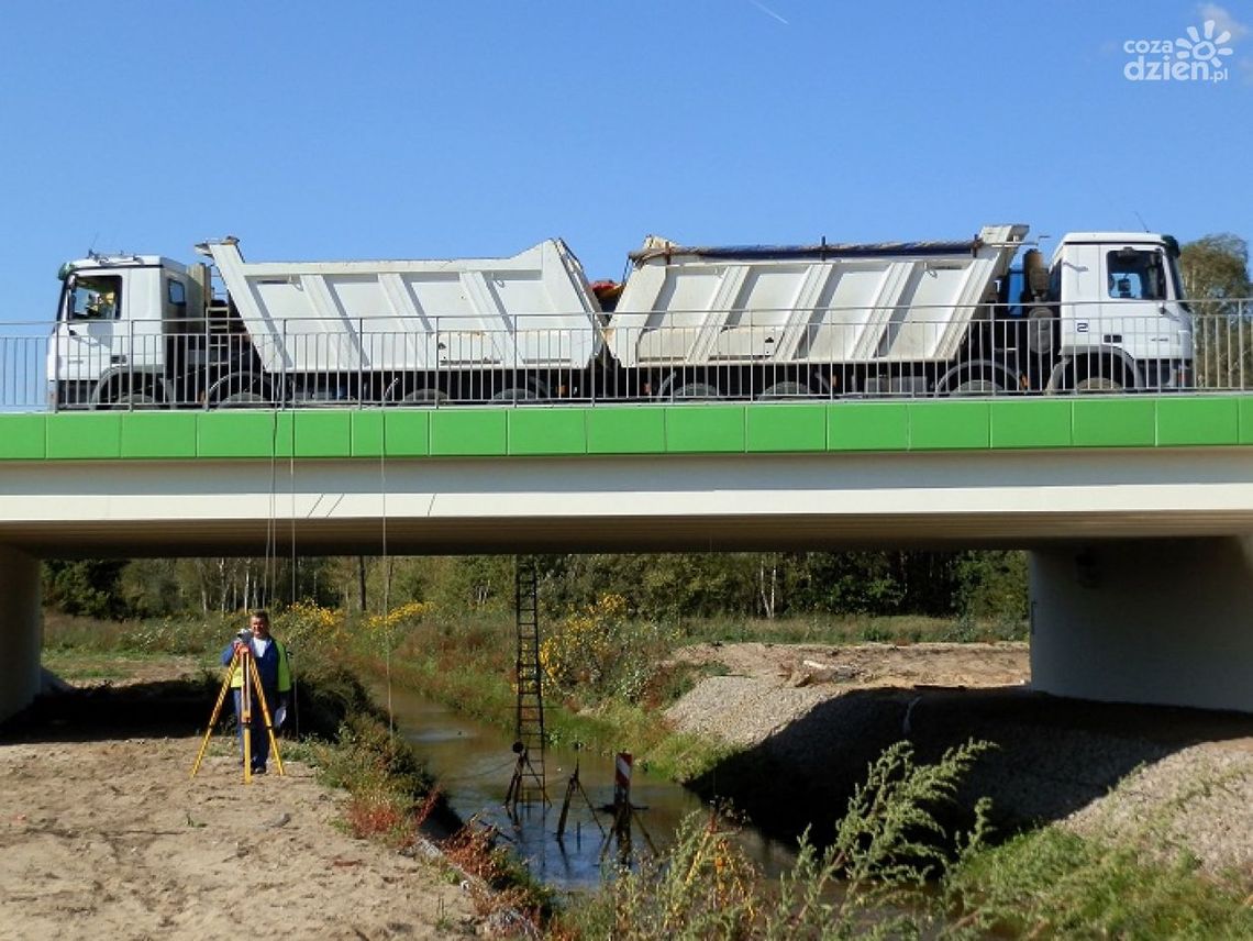 Testowali nowy most nad Mleczną Testowali nowy most nad Mleczną