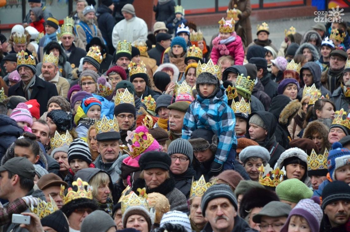 Tłumy radomian na II Orszaku Trzech Króli