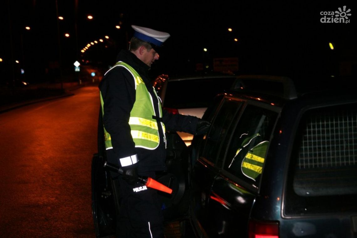 To prawdziwa plaga. Kolejni pijani kierowcy. Jeden miał 4 promile