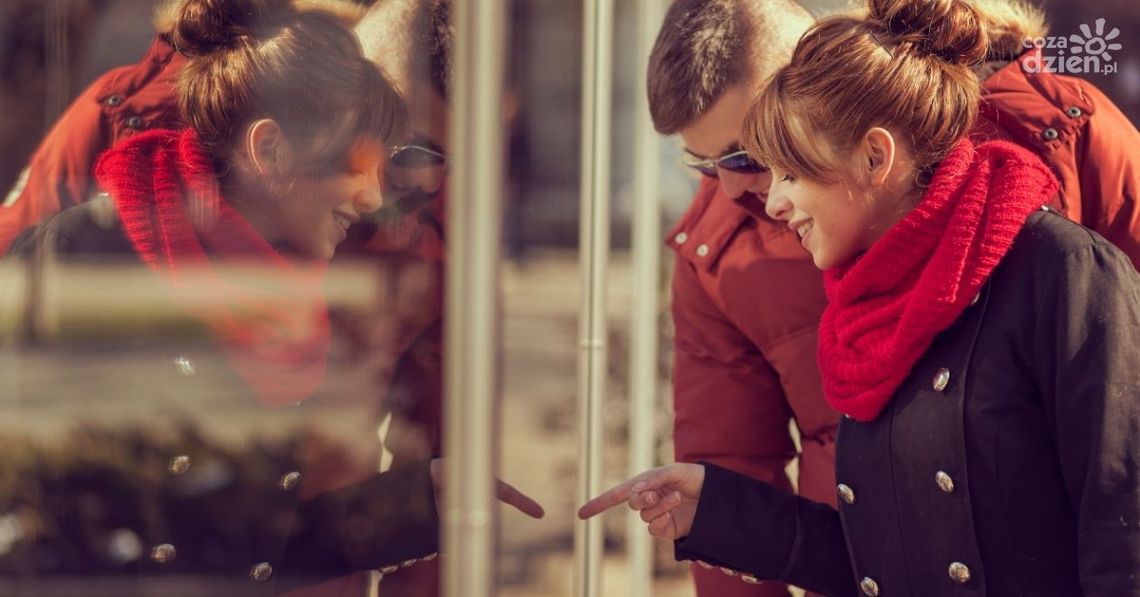 Torby zakupowe na kółkach - sposób na wygodne zakupy