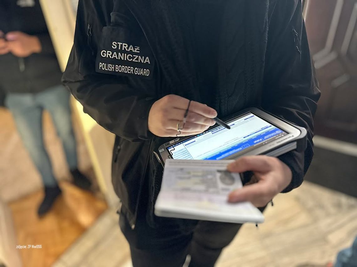 Trafili do aresztu za kradzieże. Teraz muszą opuścić Polskę Trafili do aresztu za kradzieże. Teraz muszą opuścić Polskę