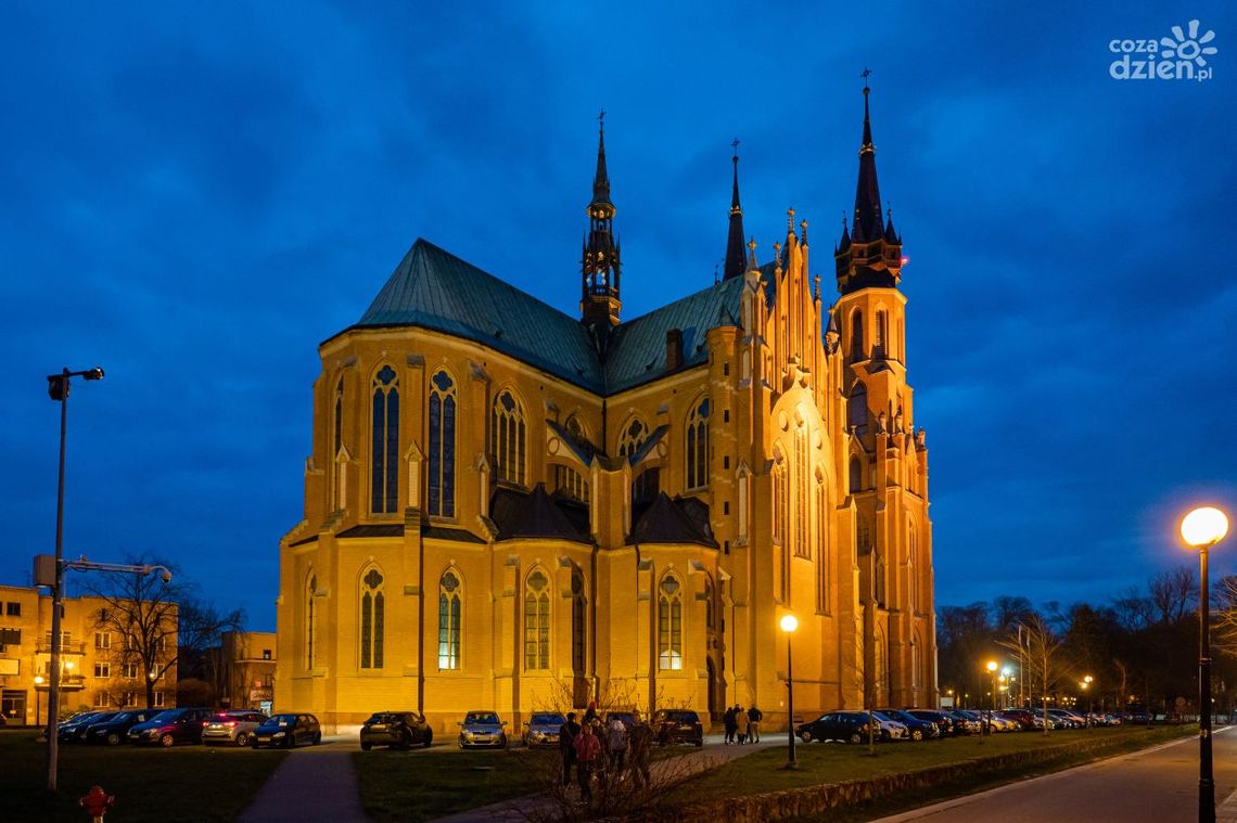 Transmisja mszy św. z katedry ONMP w Radomiu Transmisja mszy św. z katedry ONMP w Radomiu