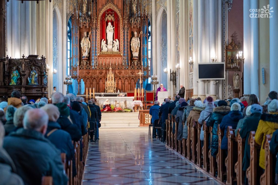Transmisja mszy św. z katedry ONMP w Radomiu Transmisja mszy św. z katedry ONMP w Radomiu