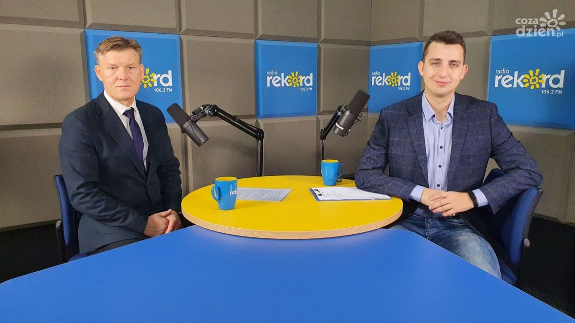 Trelka: Polski rząd daje pieniądze wszystkim, marszałek nie