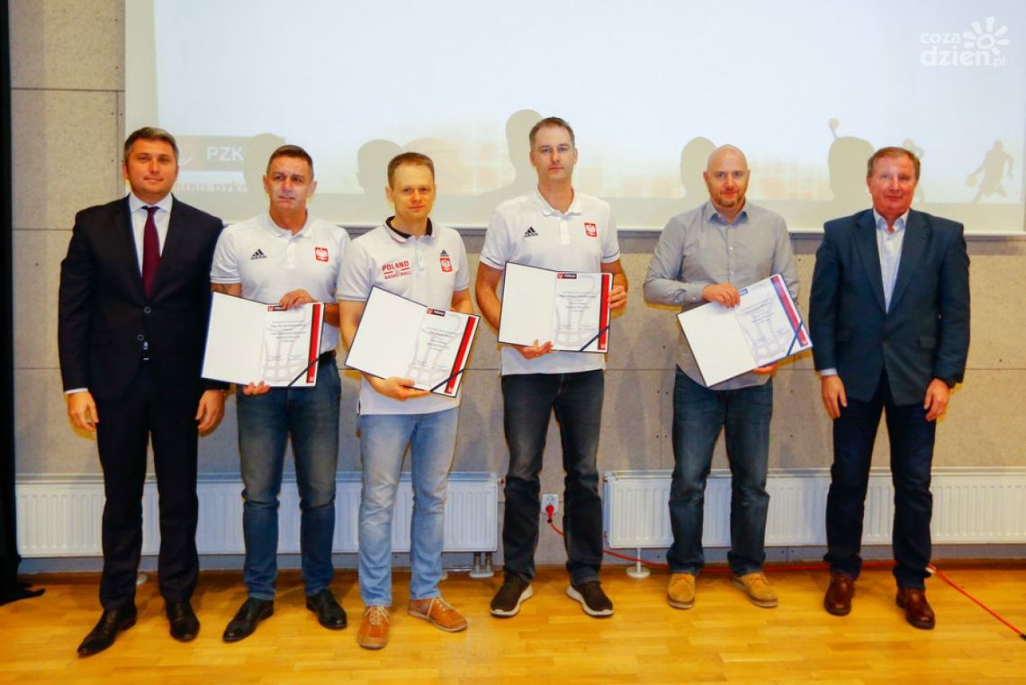 Trener radomskich koszykarzy nagrodzony