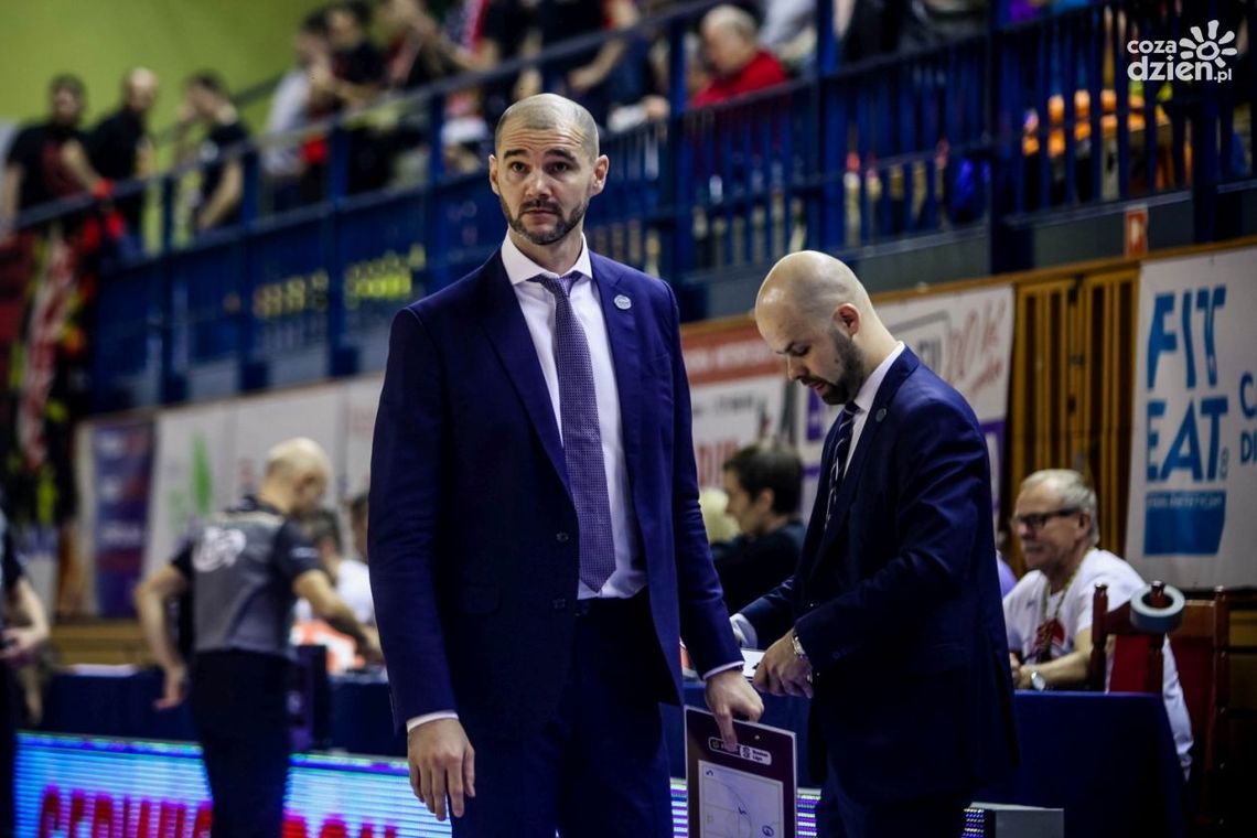 Trener Robert Witka podsumował zwycięski wyjazdowy mecz z Polpharmą Trener Robert Witka podsumował zwycięski wyjazdowy mecz z Polpharmą