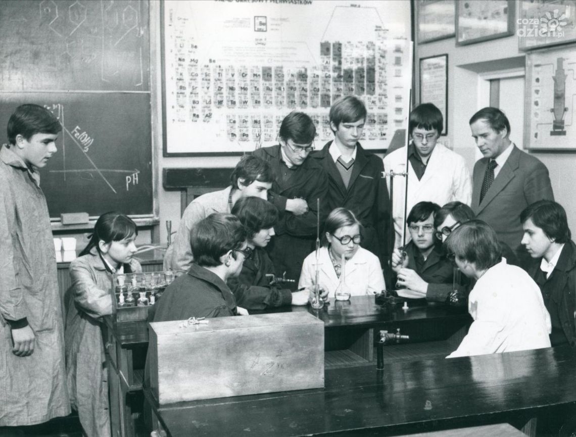 Trochę historii: 100 lat  "Kochanowskiego"