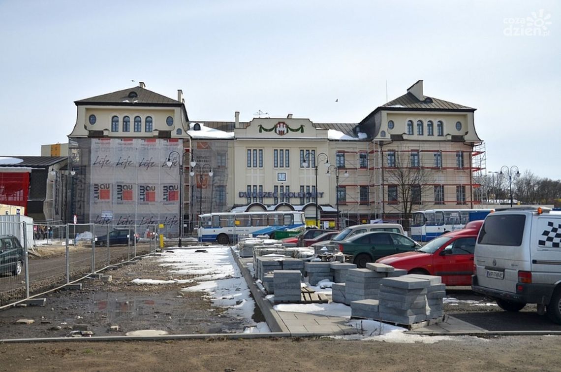 Trwa remont dworca PKP - zobacz postęp prac